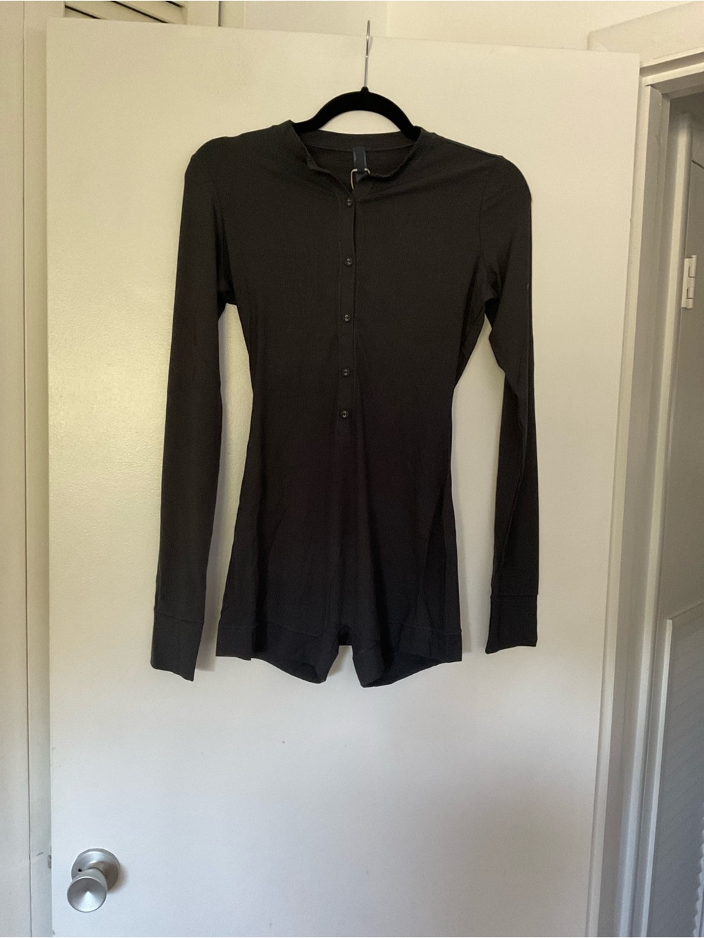 Skims soft lounge Button up Henley